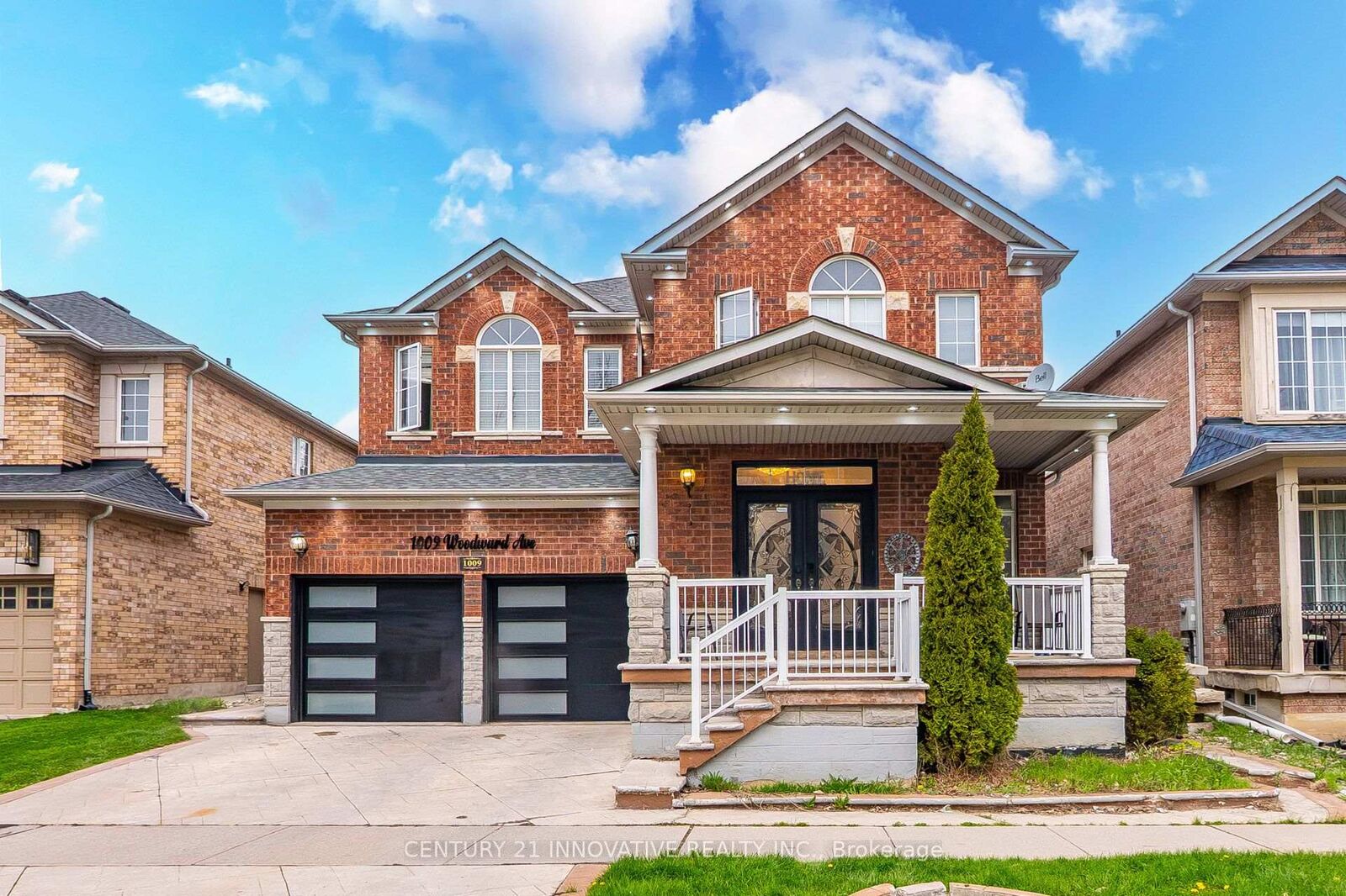 Property Photo: 1009 Woodward Avenue ON L9T 5Y2