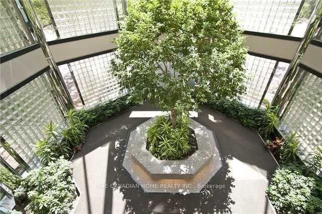 Property Photo: 335 Webb Drive 1906 ON L5B 4A1