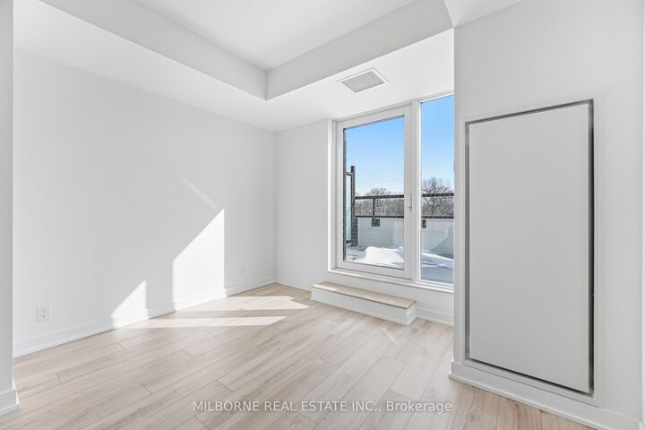 Property Photo: 1660 Bloor Street W 510 ON M6P 1A8