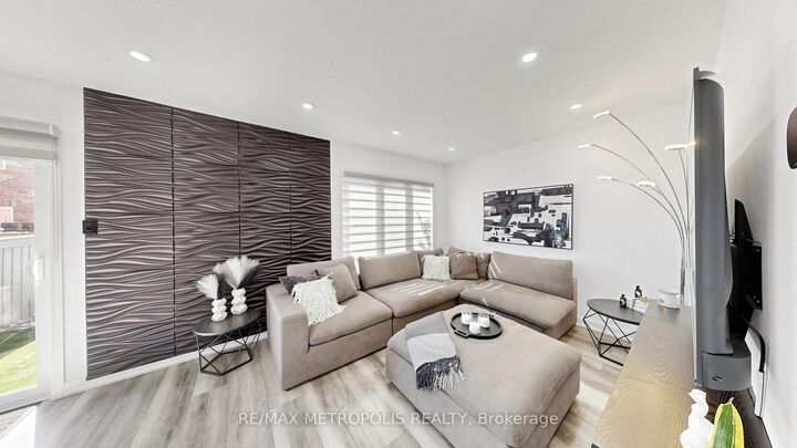 Property Photo: 75 Willet Terrace ON L9T 7B9