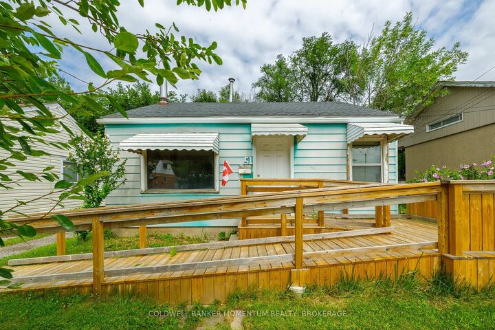 Property Photo:  51 Boulton Place  ON L2M 5L5 