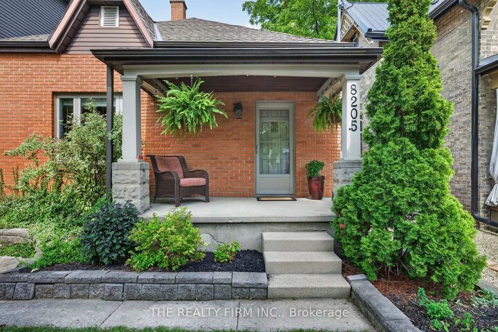 Property Photo: 820.5 Maitland Street ON N5Y 2W5