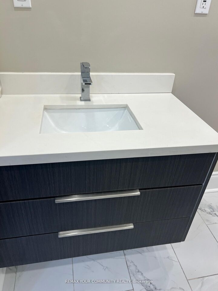 Property Photo: 23 Irwin Avenue ON L4G 3G1
