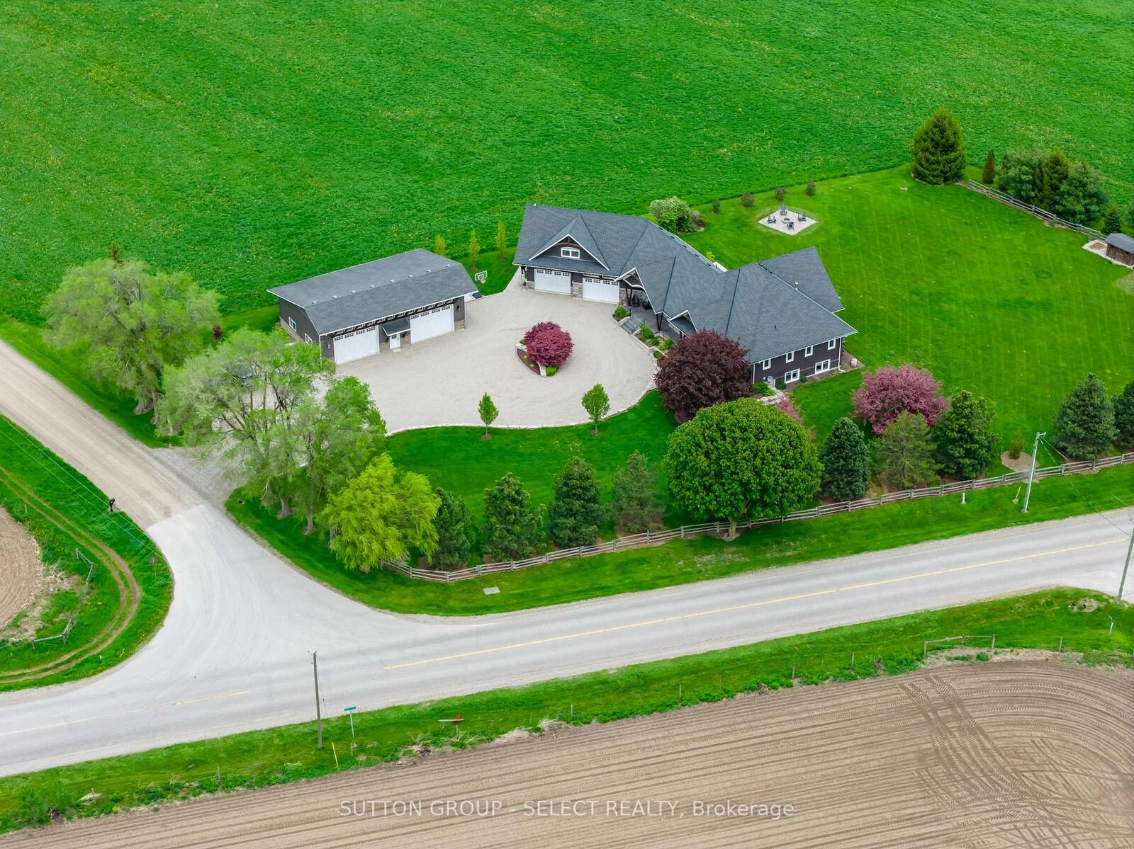Property Photo:  404417 Union Road  ON N5C 3J8 