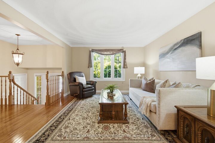Property Photo: 177 Northwood Drive ON L3C 6V8