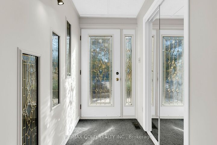 Property Photo:  2520 Constable Road  ON L5J 1W1 