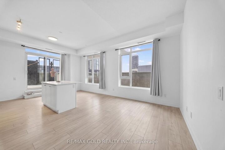 Property Photo: 55 Duke Street W 508 ON N2H 0C9