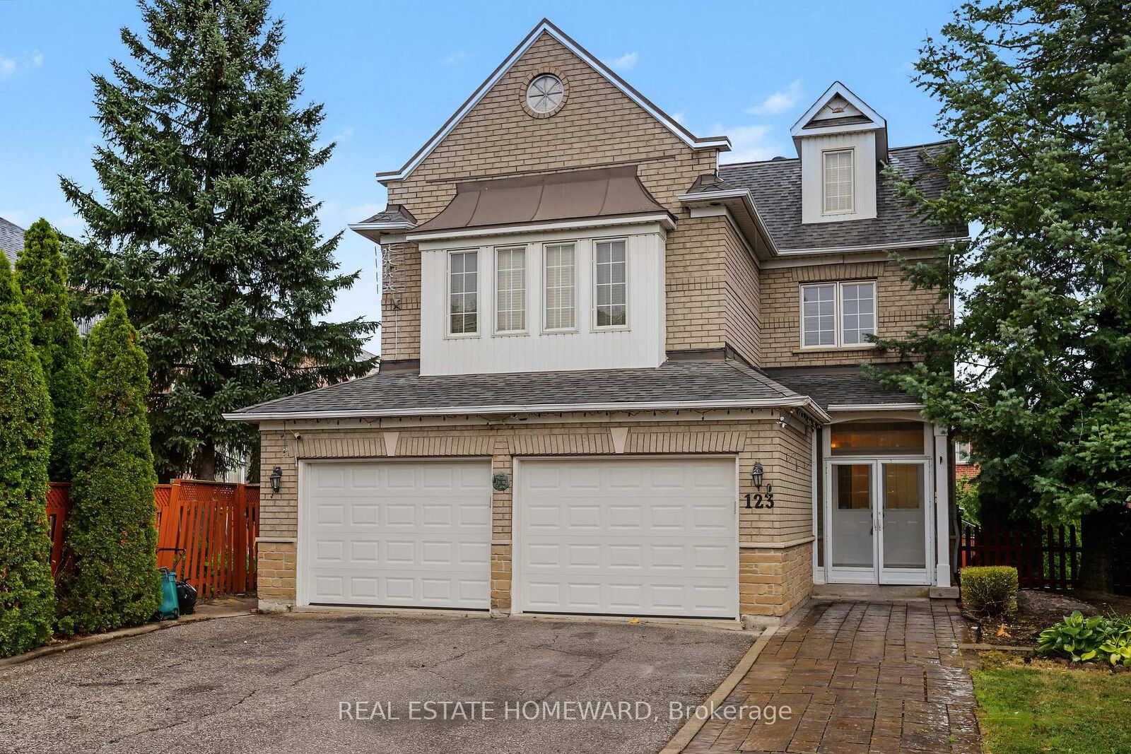 Property Photo:  123 Shirley Drive  ON L4S 1Y7 