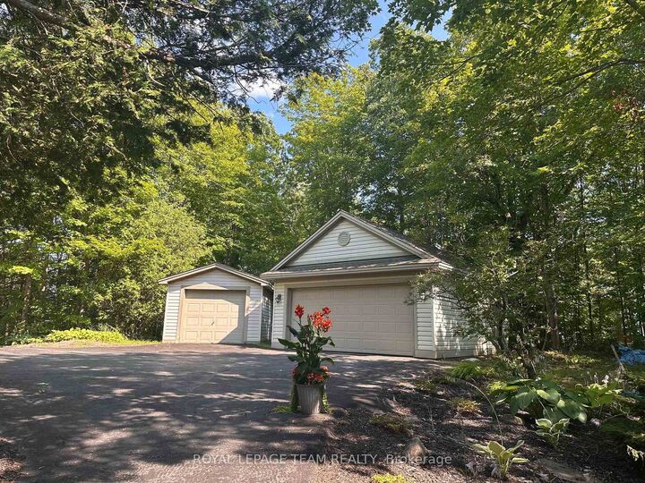 Property Photo: 912 Maple Hill Road ON K0G 1T0