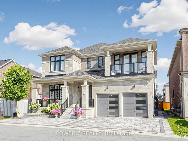 Property Photo: 27 Joiner Circle ON L4A 4W9