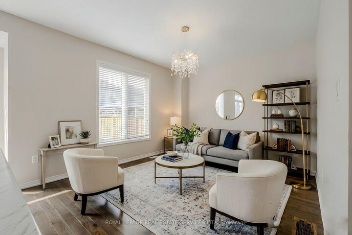 Property Photo:  152 Munro Circle  ON N3T 5L5 