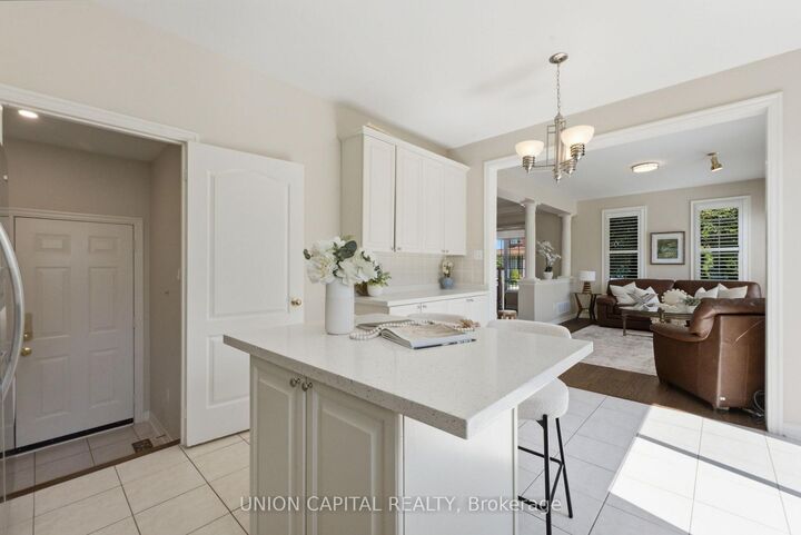 Property Photo: 33 Eakin Mill Road ON L6E 1M7