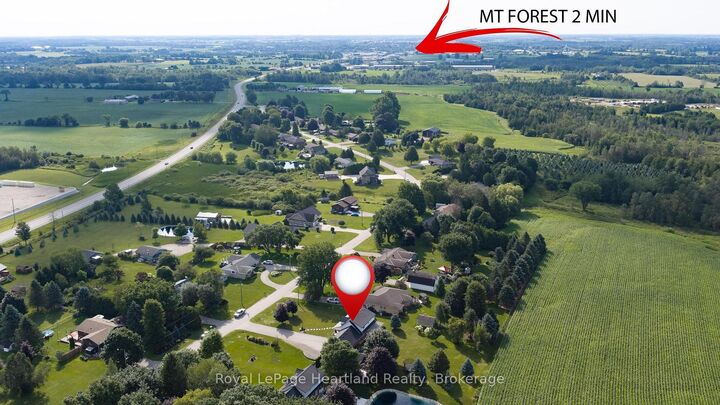 Property Photo: 176 McFarlin Drive ON N0G 2L0