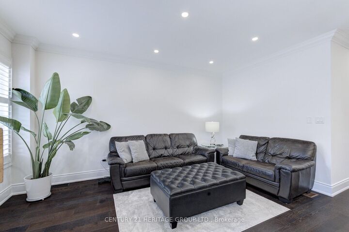 Property Photo: 4 Accent Circle ON L7A 0L2