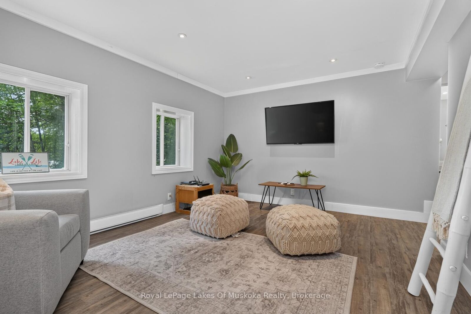 Property Photo:  1008 Seven Dwarfs Crescent  ON P1L 1X1 