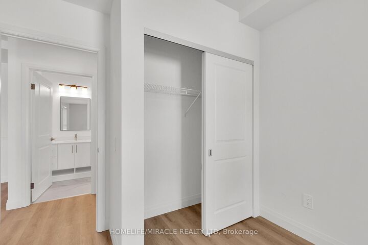 Property Photo:  1333 Weber Street E 201  ON N2A 1C2 