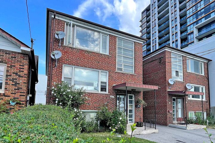 Property Photo: 82 Lanark Avenue ON M6E 2G4