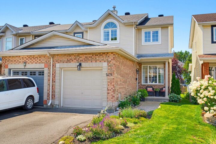 Property Photo:  1474 Bonneville Crescent  ON K1C 7N1 