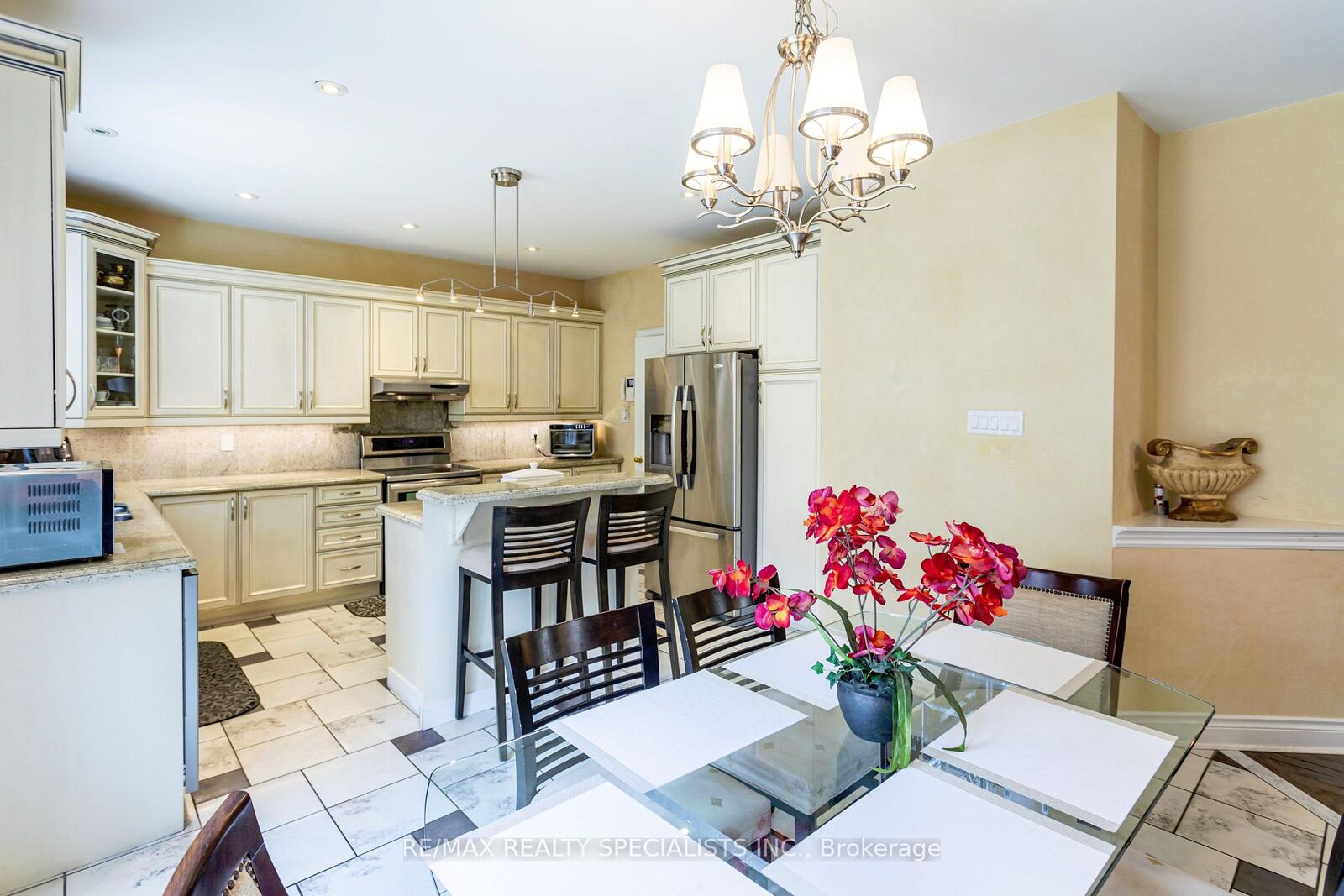 Property Photo: 3 Fogerty Street ON L6Y 5K3
