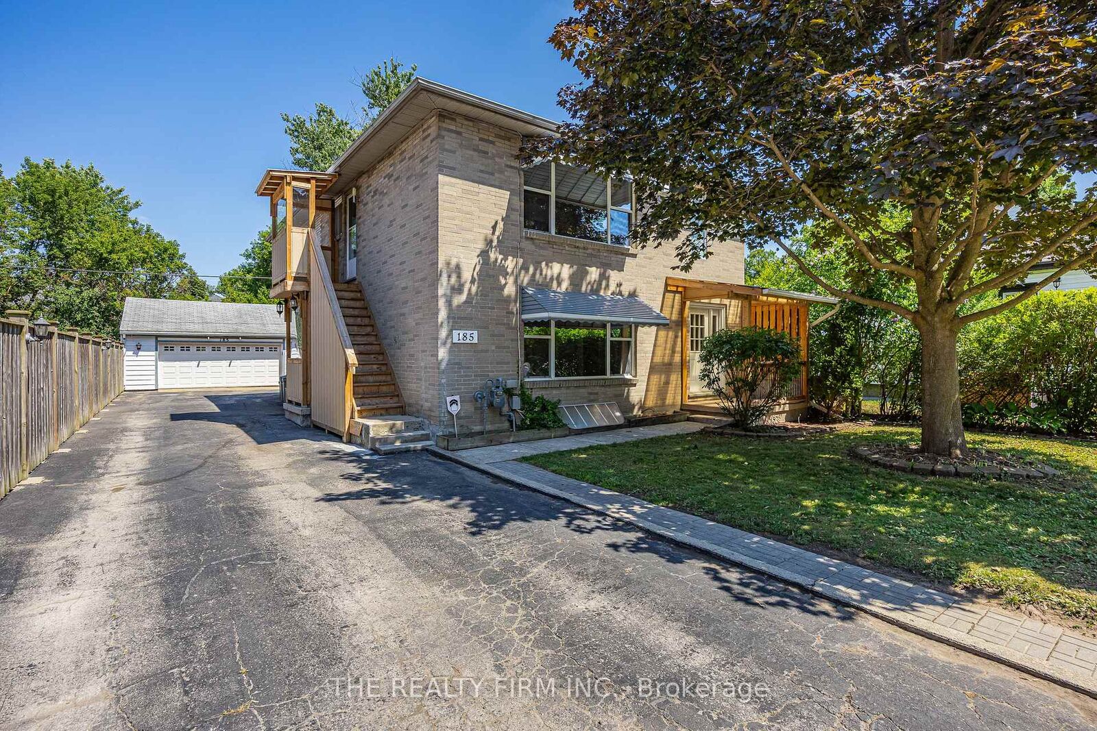 Property Photo: 185 Cooper Street ON N6H 2C5