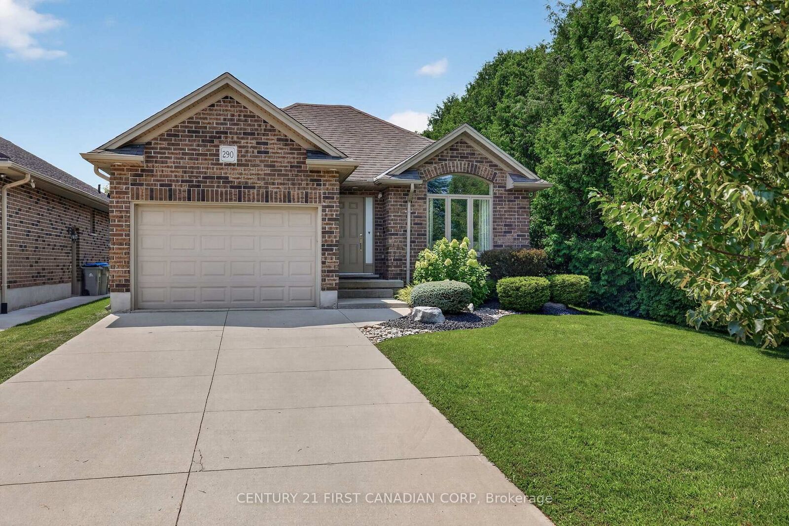 Property Photo: 290 Mogg Street ON N7G 0C6