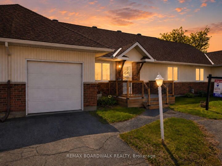 206 Oak Leaf Private — photo 1