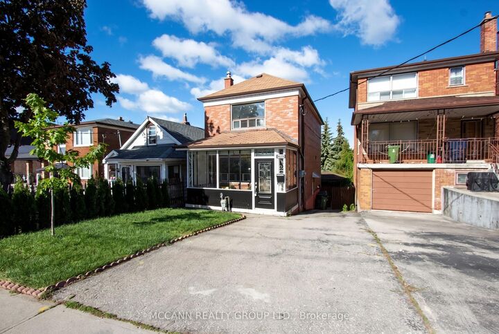 Property Photo:  496 Northcliffe Boulevard Bsmt  ON M6E 3L5 