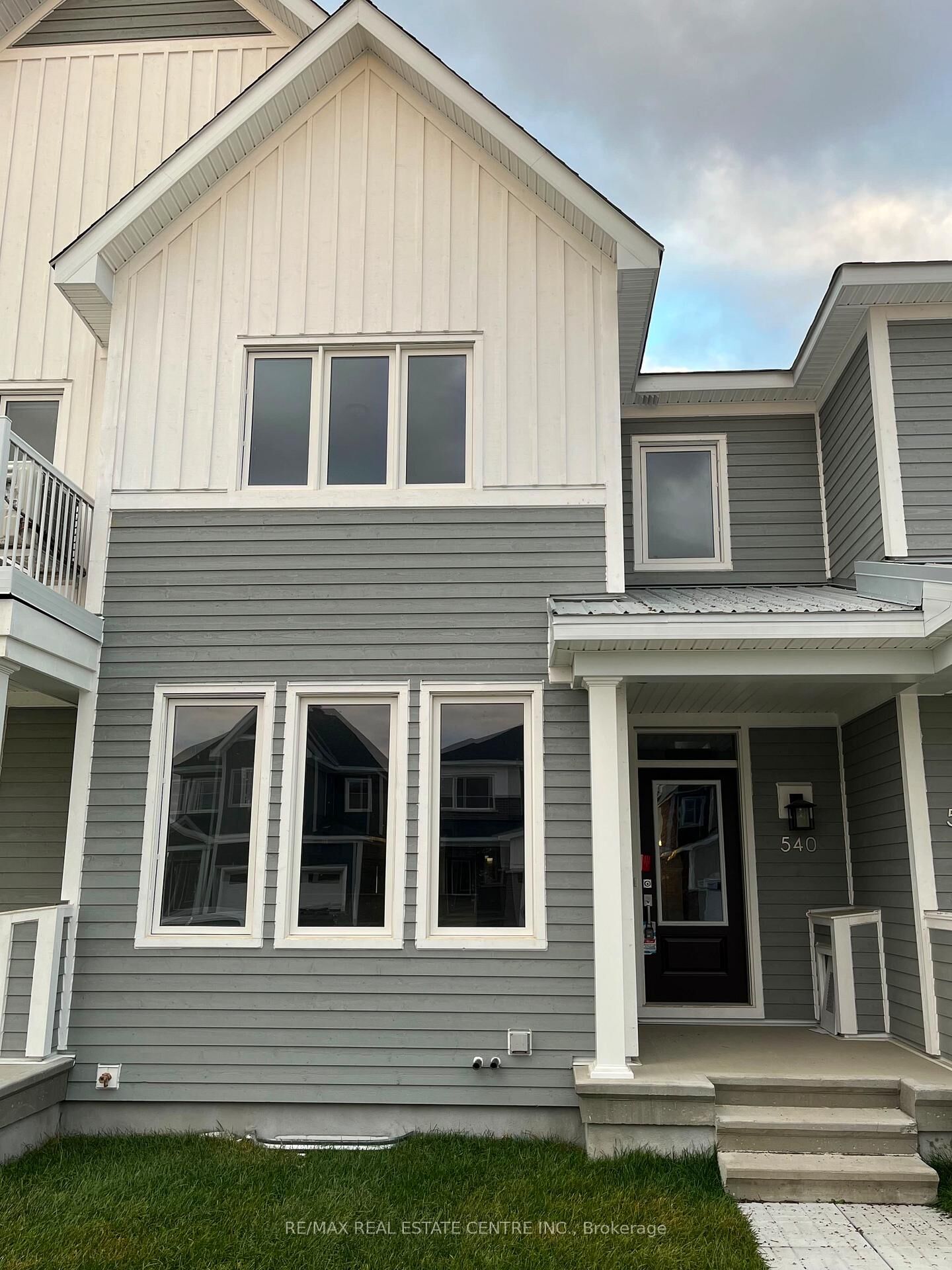 Property Photo:  540 Oldenburg Avenue  ON K0A 2Z0 