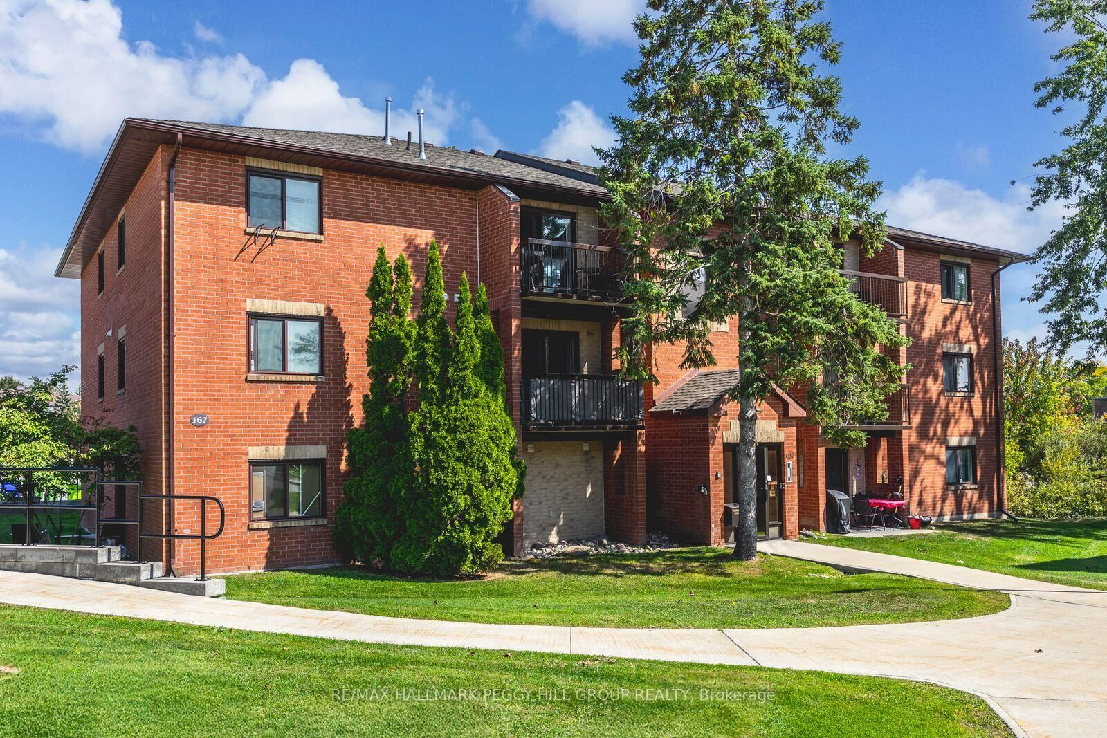 Property Photo: 167 Edgehill Drive E9 ON L4N 1L9