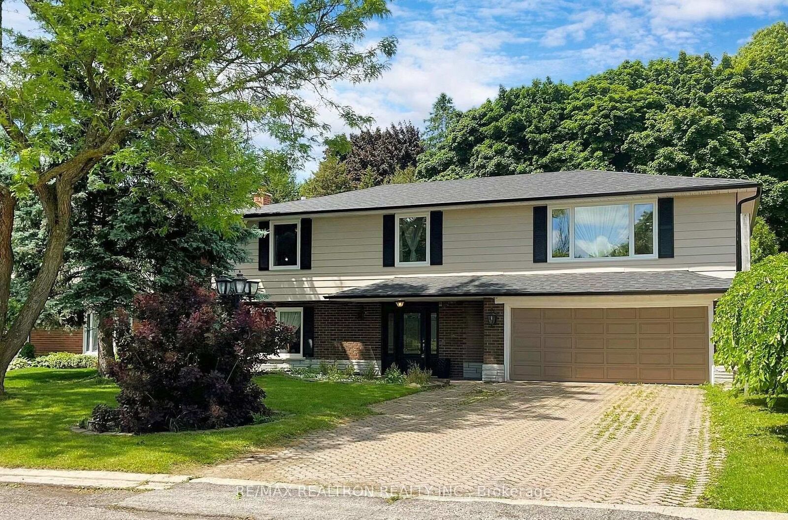 Property Photo: 95 Beswick Drive ON L3Y 1E8