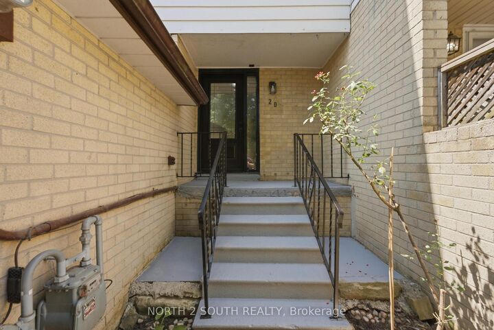 Property Photo: 20 Gledhill Crescent ON L9C 6H4