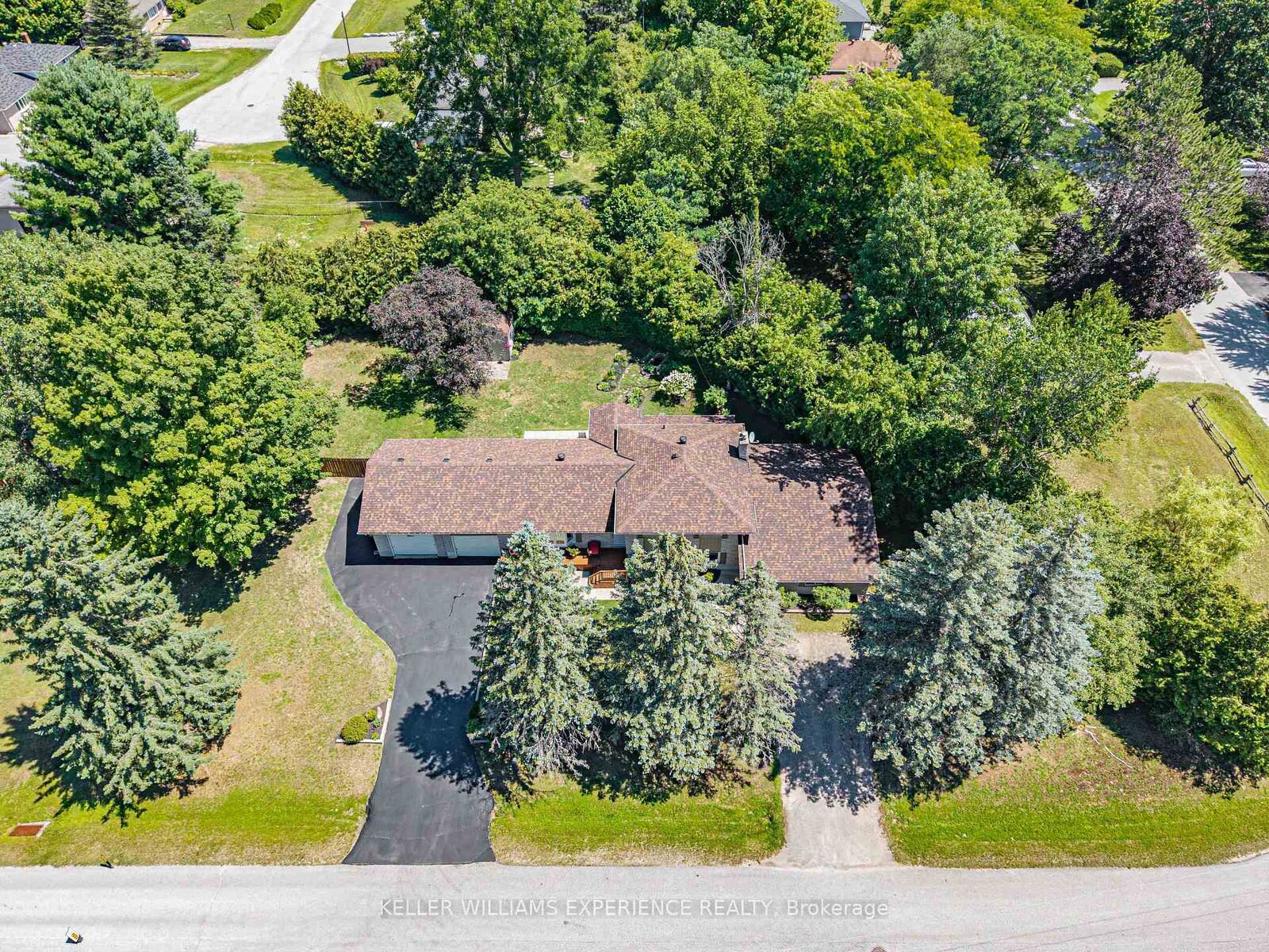 Property Photo: 110 Graham Street ON L0M 1B0