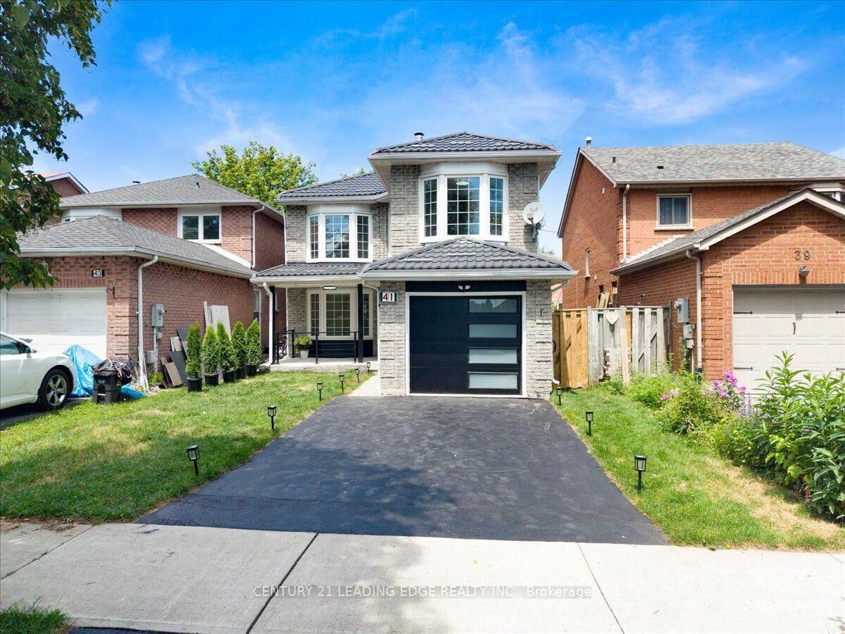 Property Photo: 41 Graybark Crescent ON M1C 4J2
