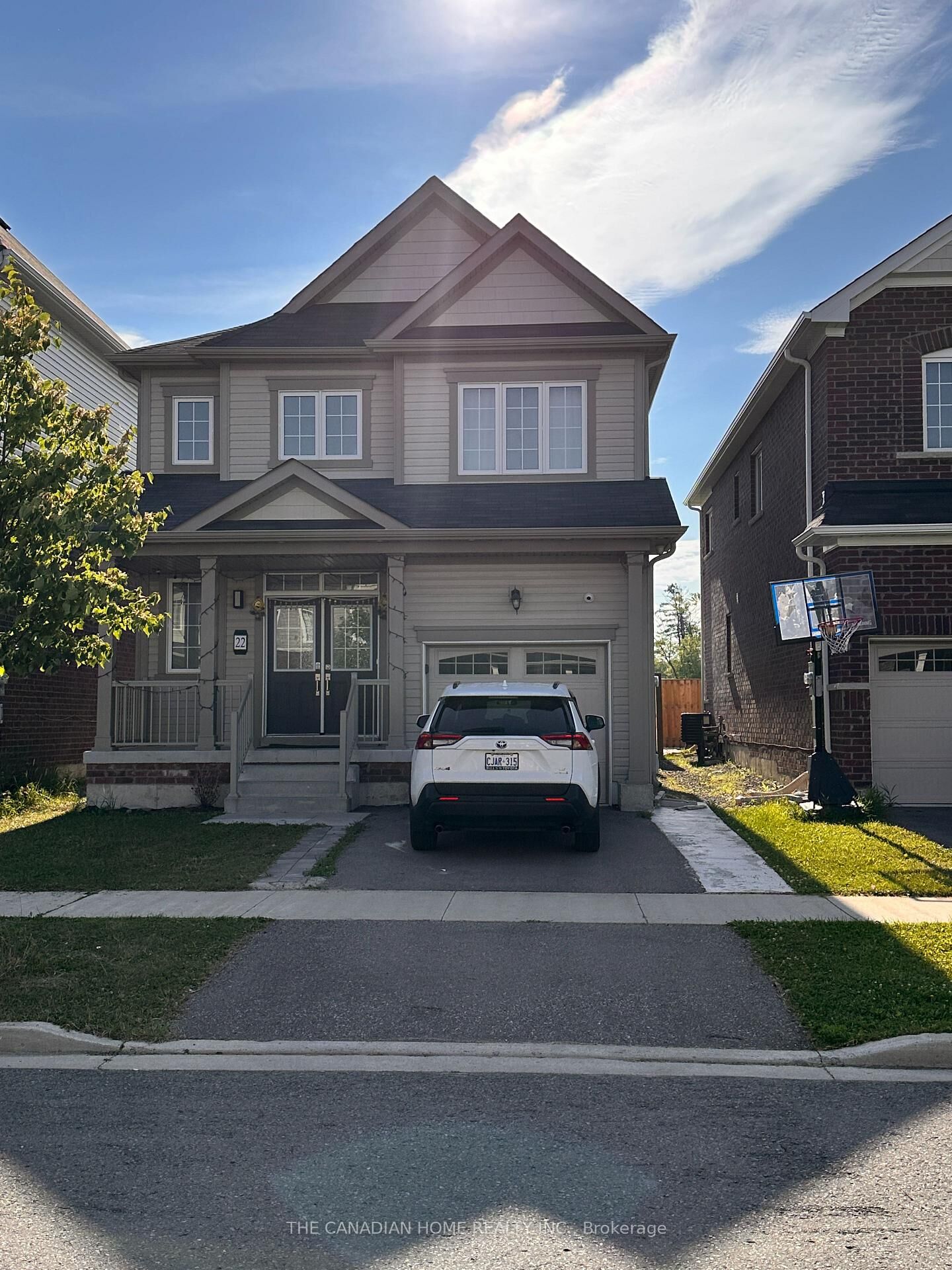 Property Photo: 22 Legacy Lane ON L3B 5N5