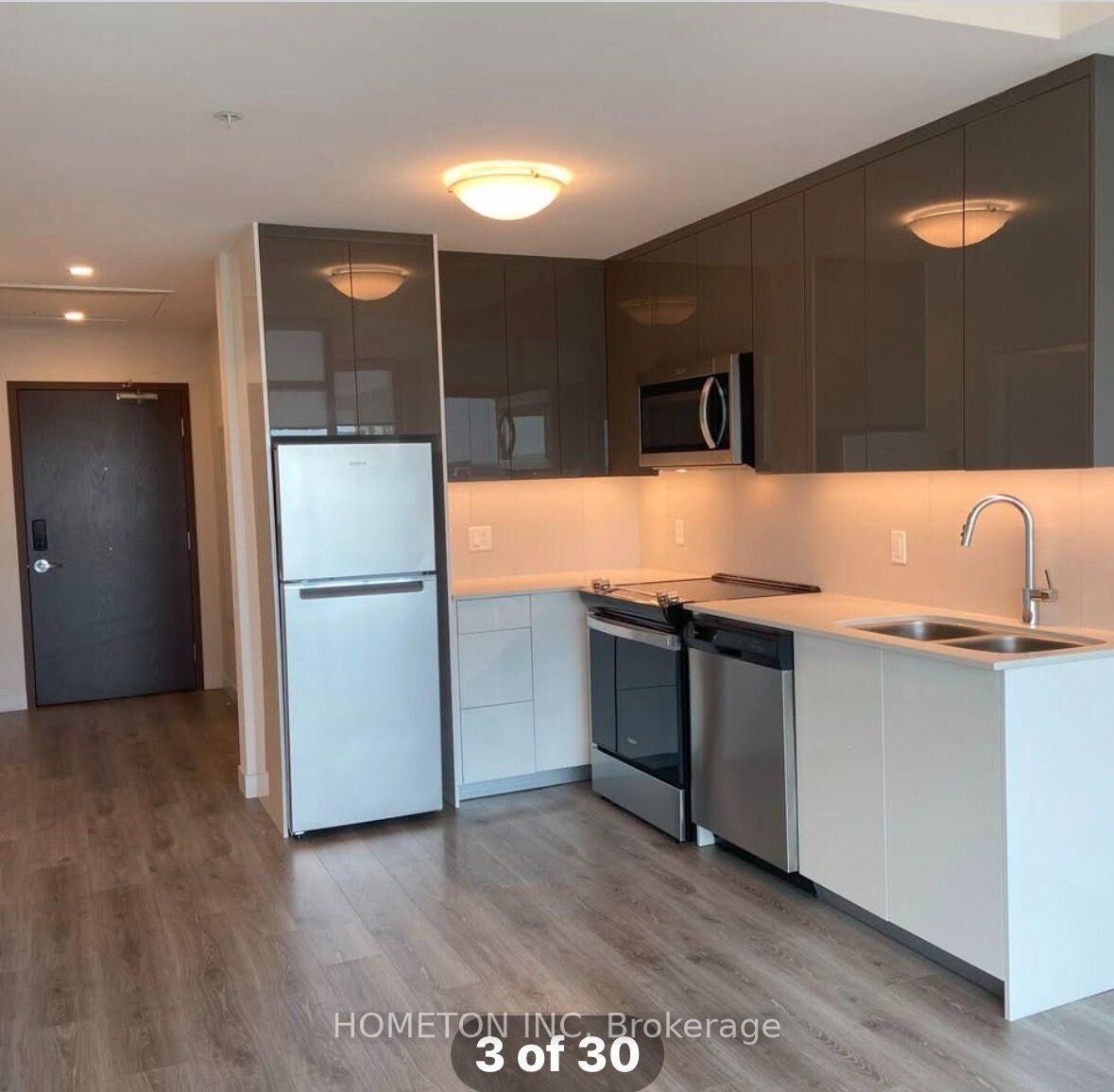 Property Photo:  60 Frederick Street 1603  ON N2H 0C7 
