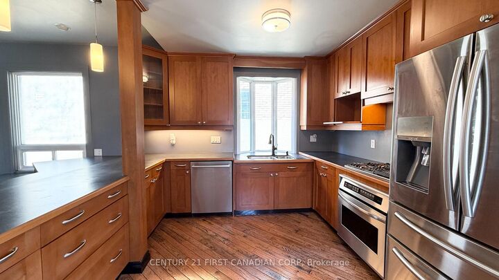 Property Photo: 2 Erie Avenue ON N6J 1J1