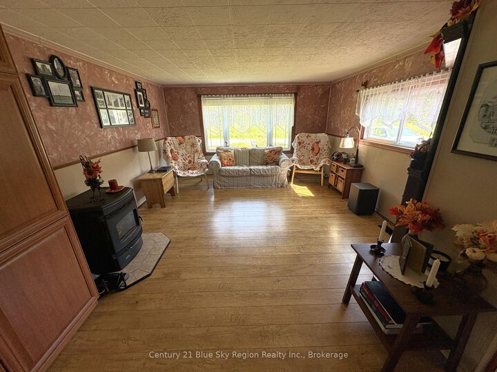 Property Photo: 5887 Highway 11 N/A N 42 ON P1B 8G3