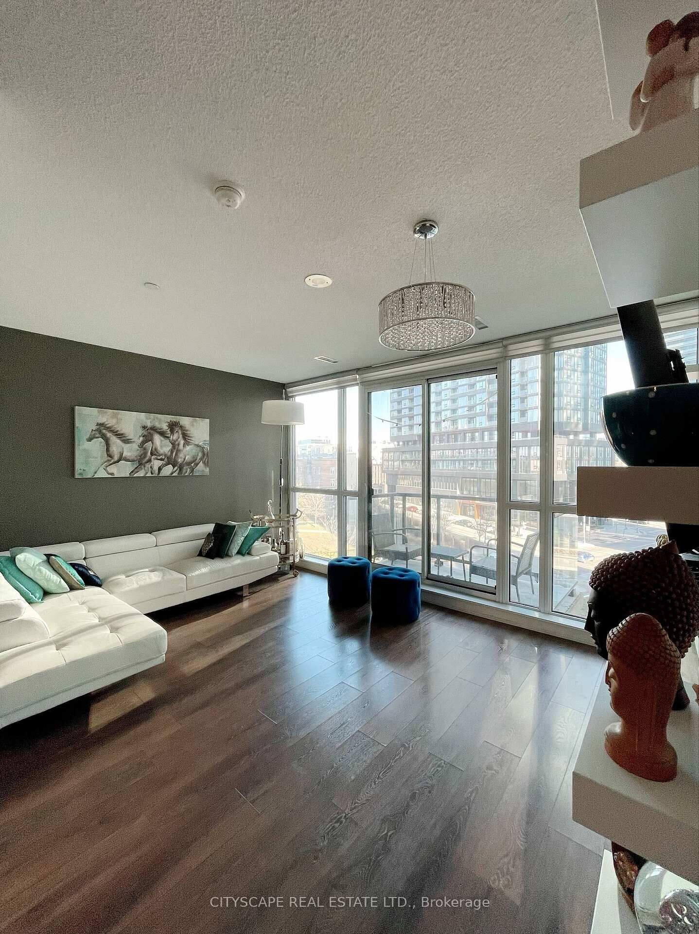 Property Photo:  51 East Liberty Street 414  ON M6K 3P8 