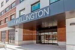 1 Wellington Street 805 — photo 1