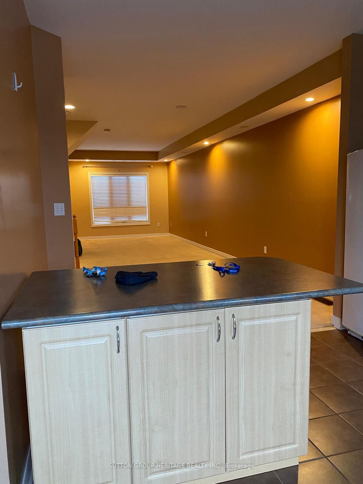 Property Photo:  1250 St. Martins Drive W 12  ON L1W 0A2 