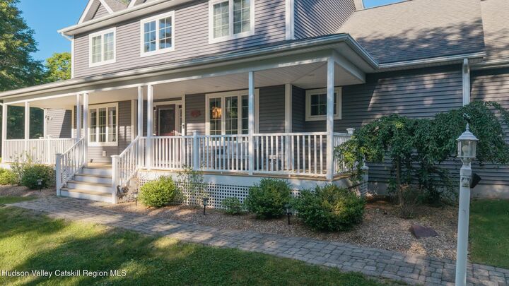 Property Photo:  33 Cranberry  NY 12477 