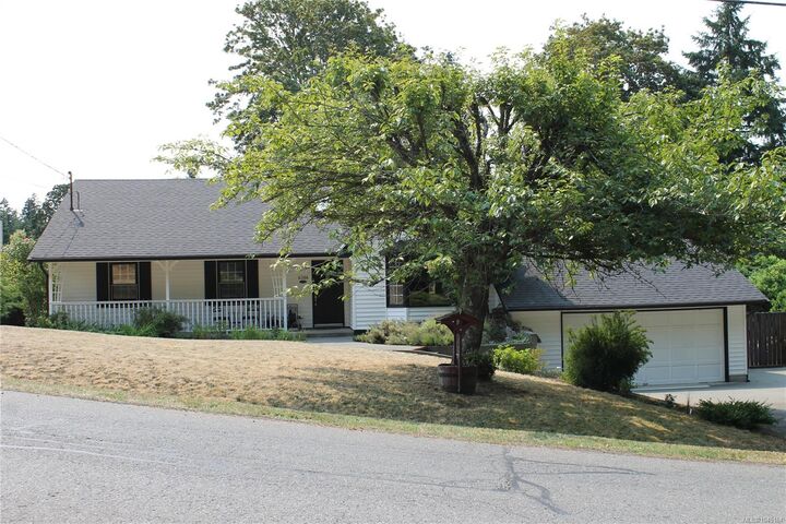 6386 Highwood Dr — photo 1