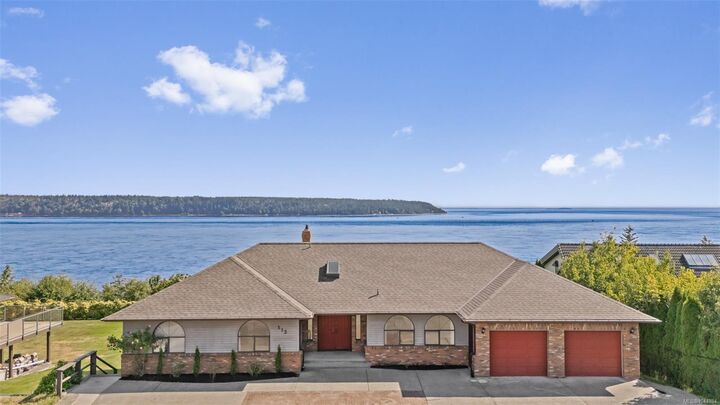 Property Photo: 513 Ash St BC V9W 5L8
