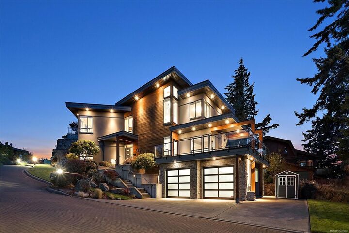Property Photo:  3457 Vantage Pt  BC V9C 3N5 
