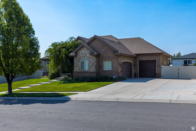 Property Photo: 1685 W Prairie Hill Dr UT 84065