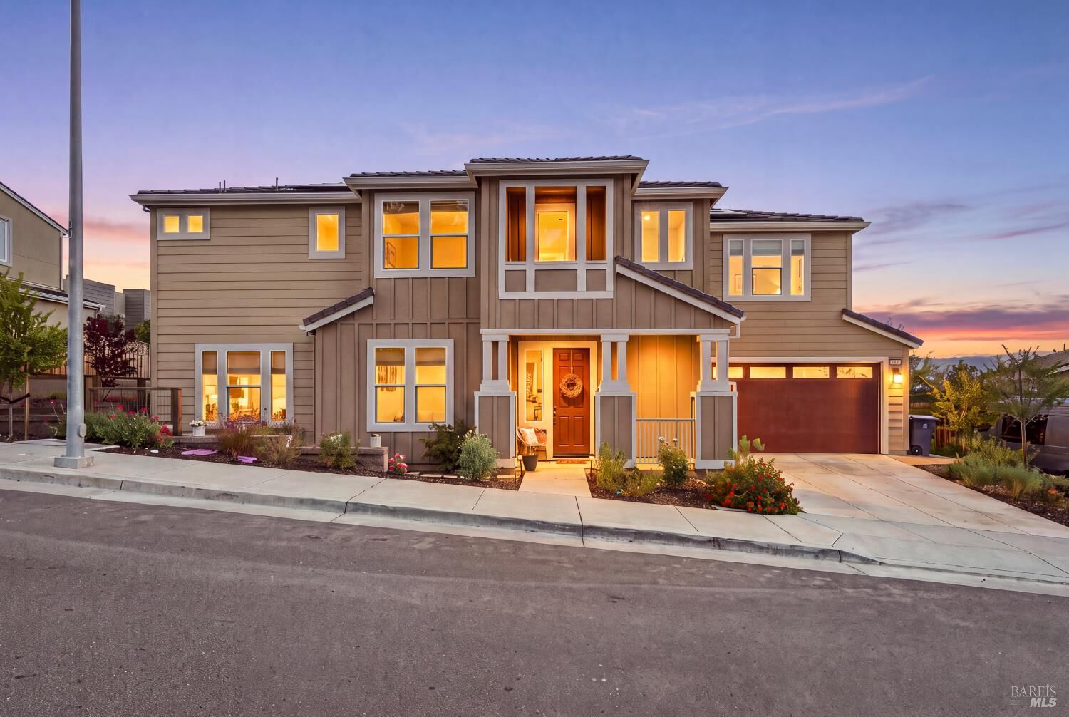 Property Photo:  547 Sapphire Street  CA 94952 
