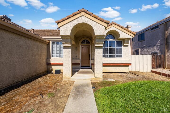 Property Photo:  370 Engell Court  CA 94585 