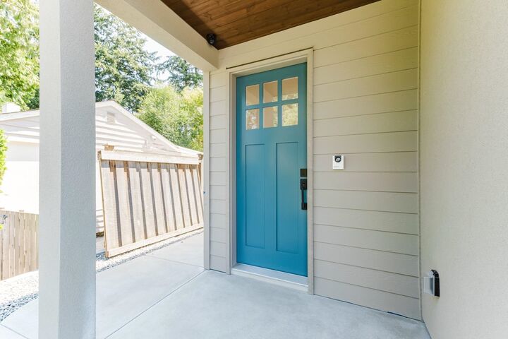 Property Photo: 1514 Farrell Crescent BC V4L 1T6