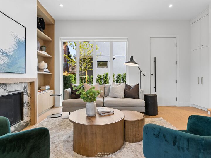 Property Photo: 3060 W 34th Avenue 2 BC V6N 2K2