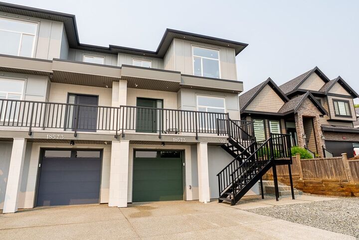 Property Photo: 18573 56 Avenue 102 BC V3S 8J3